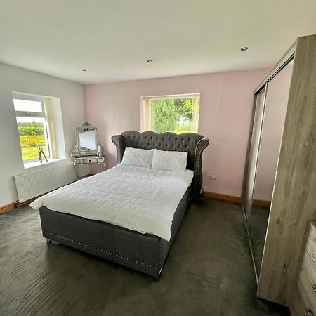 Unique Countryside Stay Dundrod Eksteriør billede